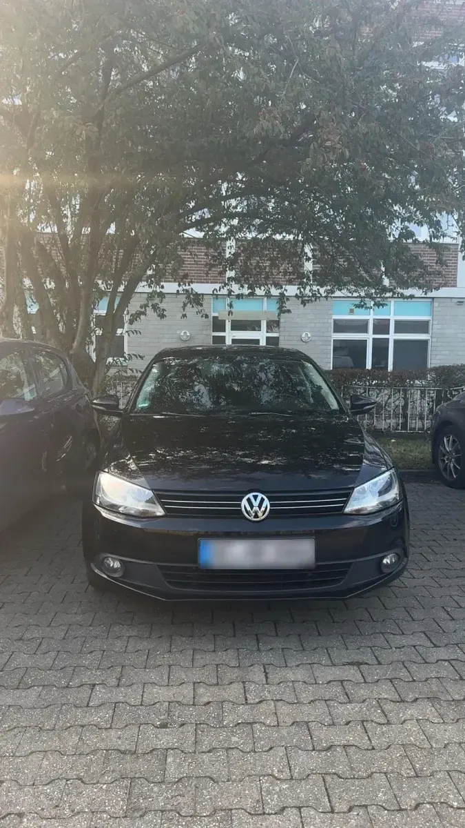 Brugt VW Jetta 105 HK (77 kW) 2012 Sort Sedan