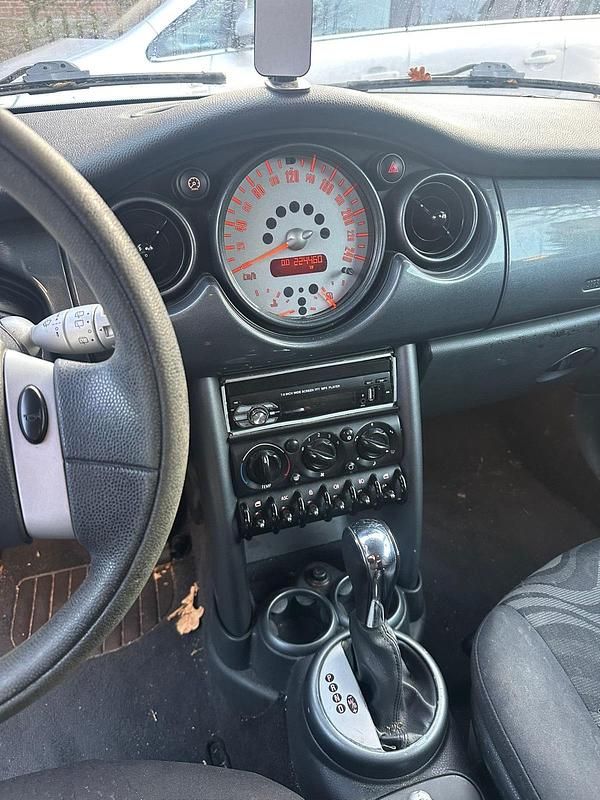 Usado Mini ONE 2004 Preto Citadino