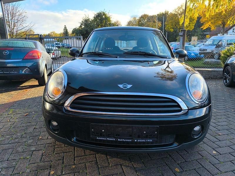 Gebraucht Mini ONE 75 PS (55 kW) 2010 Schwarz Kleinwagen