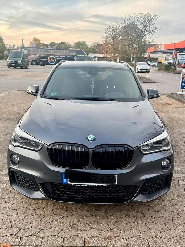 Grau Gebraucht 2019 BMW X1 M Sport SUV | 19.000 € (Guter Preis) - Bild 1/4