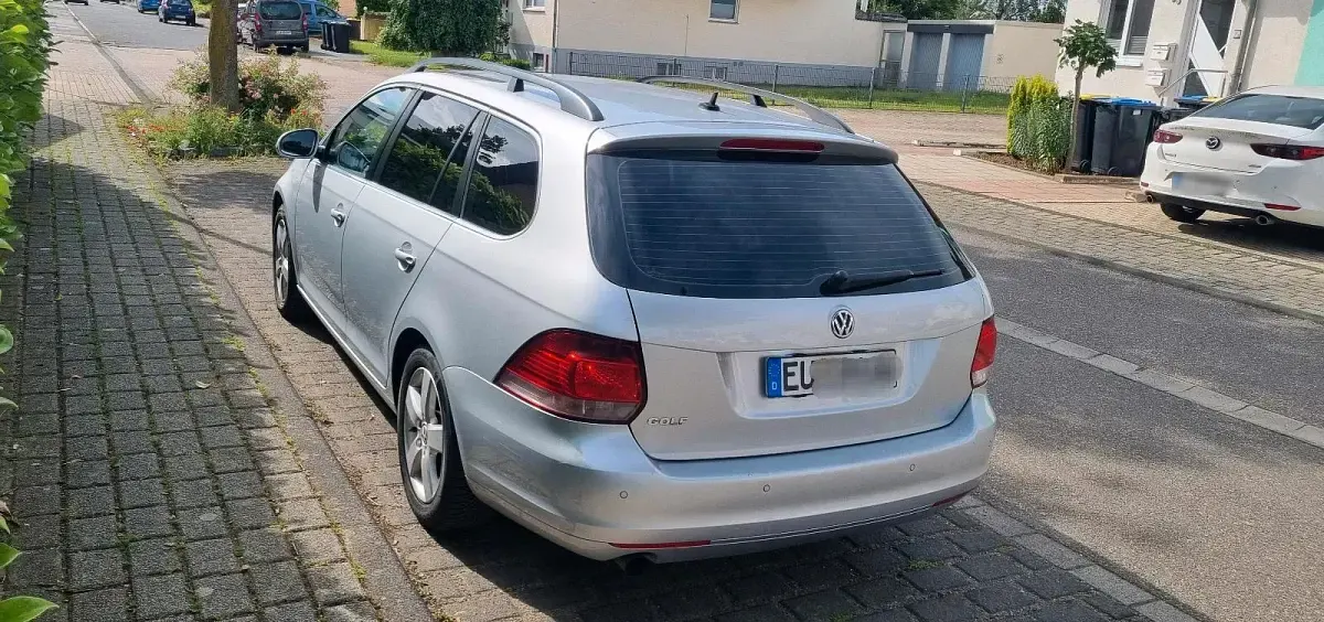Gebraucht VW Golf VI 105 PS (77 kW) 2010 Silber Kleinwagen