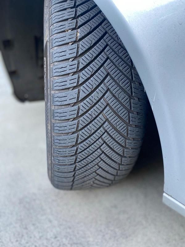 Gebraucht Mercedes E280 Elegance 190 PS (139 kW) 2005 Grau Limousine