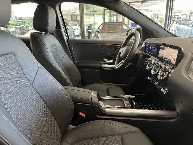 Gebraucht Mercedes EQA250 139 kW (190 PS) 2025 SUV