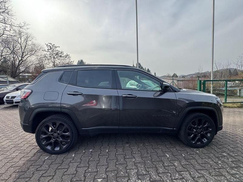 Gebraucht Jeep Compass 179 PS (131 kW) 2020 Grau SUV
