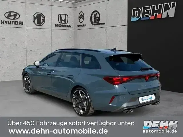 Używany Cupra Leon VZ 333 KM (244 kW) 2025 Niebieski Kombi