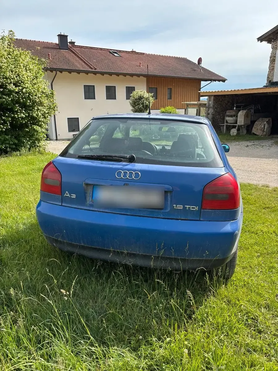 Gebraucht Audi A3 90 PS (66 kW) 1999 Blau Kleinwagen