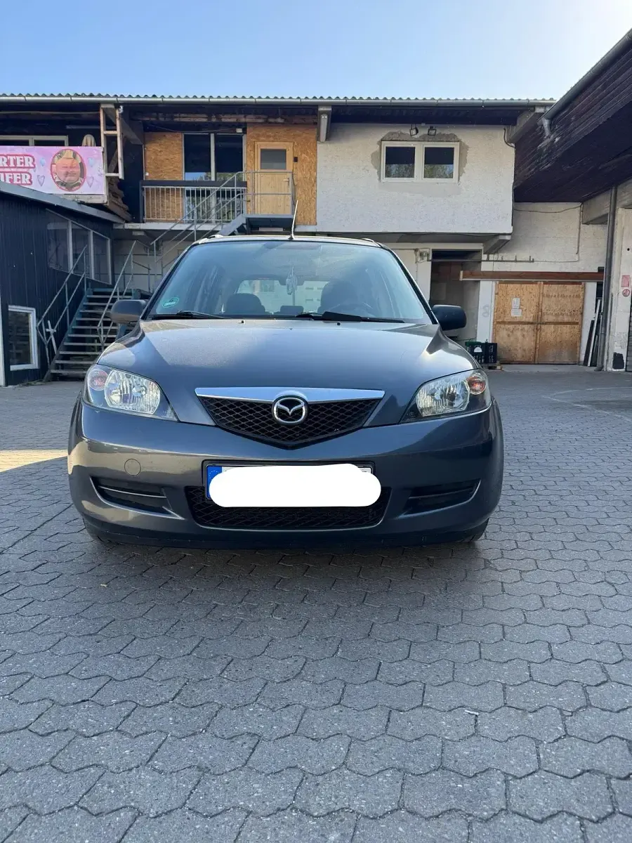 Usata Mazda 2 80 CV (58 kW) 2004 Grigio Utilitaria