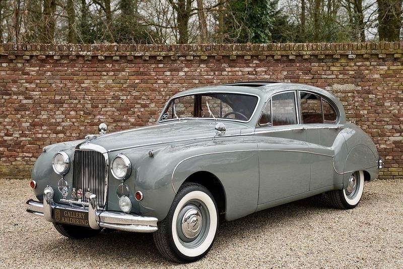 Grau Gebraucht 1959 Jaguar MK IX Limousine | 42.500 € - Bild 1/4