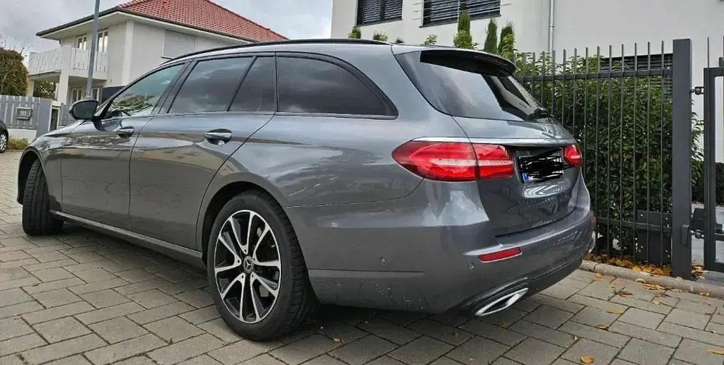 Gebraucht Mercedes E350 258 PS (189 kW) 2018 Grau Limousine