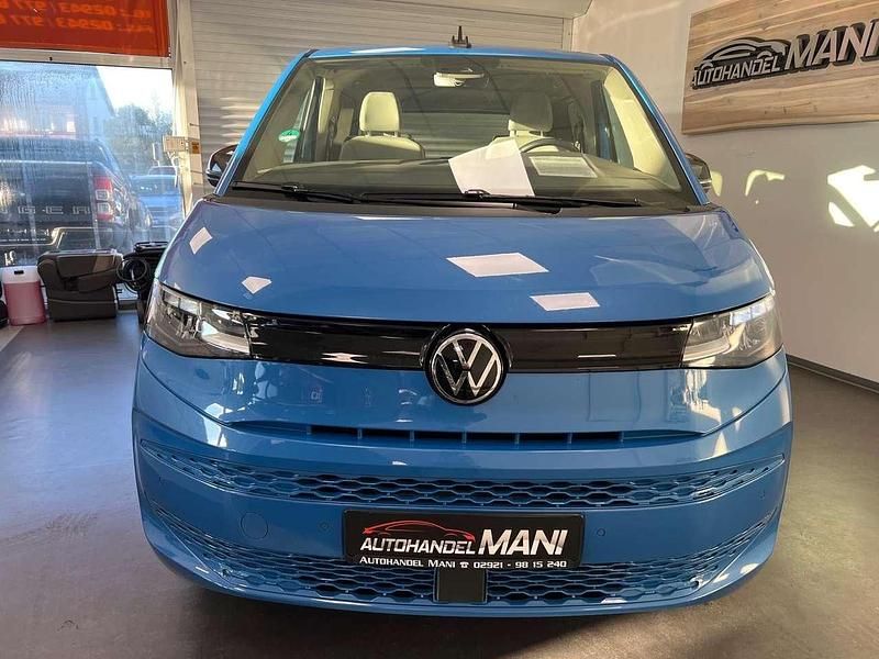 Gebraucht VW Multivan 150 PS (110 kW) 2022 Medium blue metallic Van