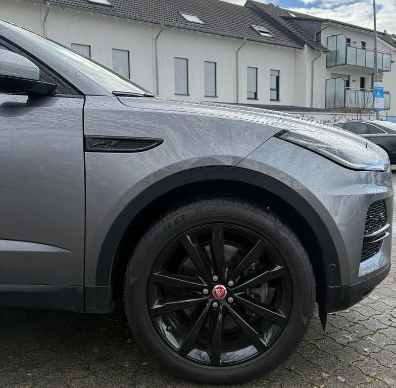 Gebraucht Jaguar E-Pace SE 204 PS (150 kW) 2021 Grau SUV