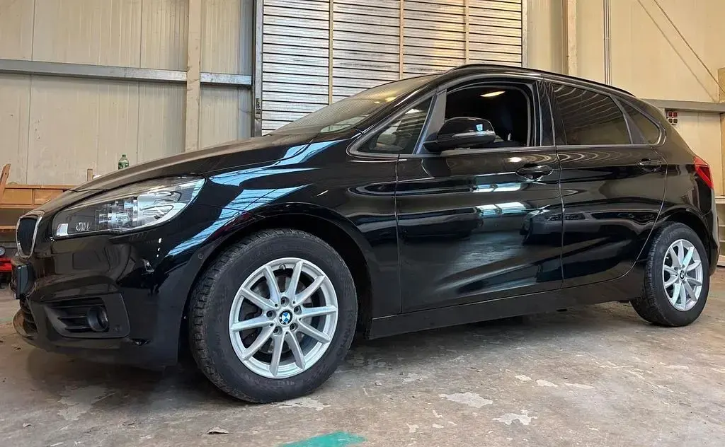 Gebraucht BMW 218 Active Tourer Advantage 136 PS (100 kW) 2017 Schwarz Van / Kleinbus