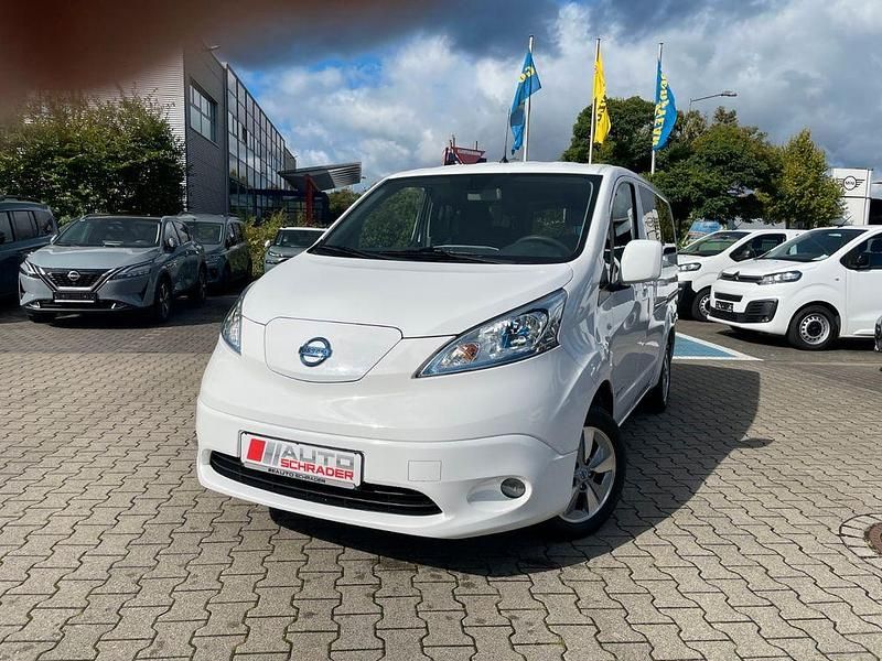 Weiß Gebraucht 2018 Nissan e-NV200 Van | 13.980 € (Fairer Preis) - Bild 1/4