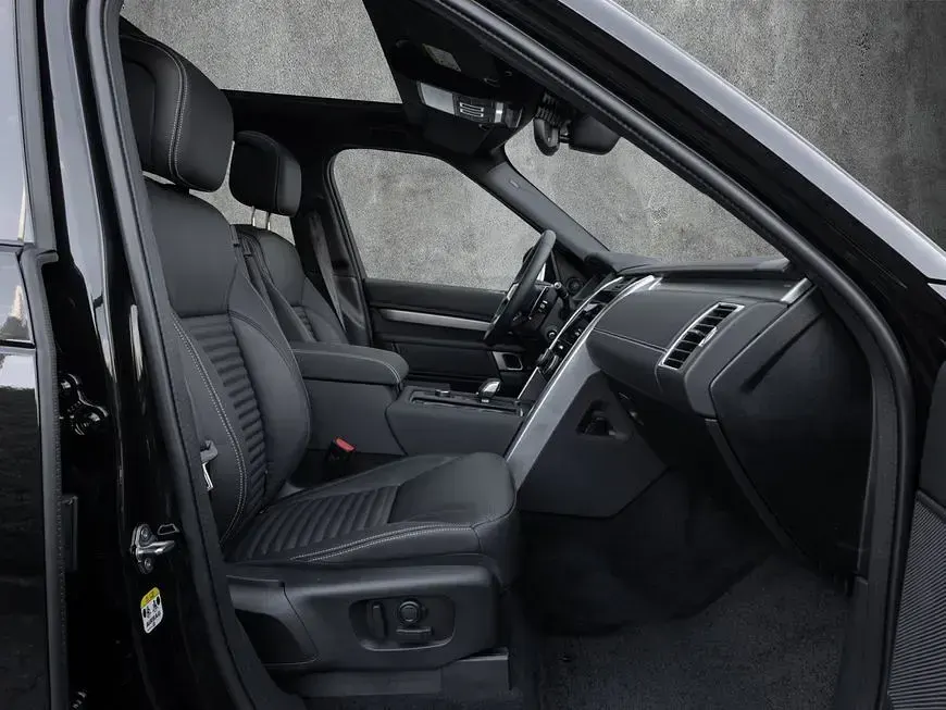 Gebraucht Land Rover Discovery SE Dynamic 349 PS (256 kW) 2025 Schwarz SUV