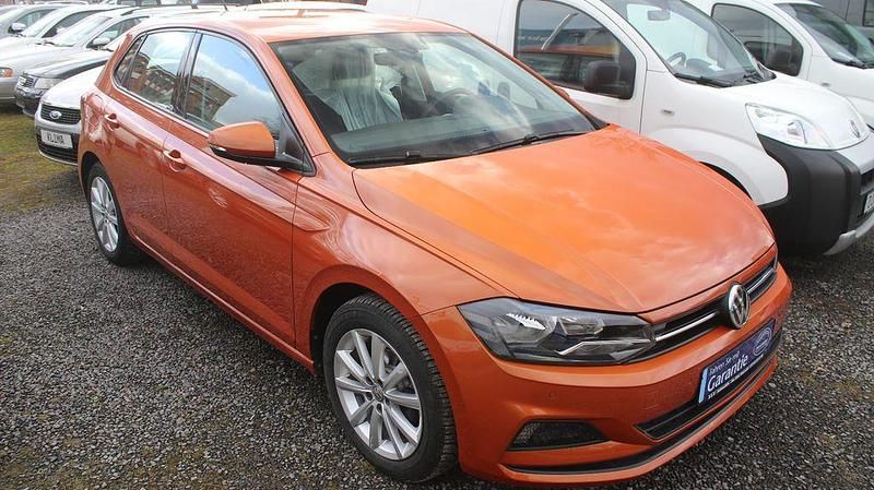 Gebraucht VW Polo Comfortline 95 PS (69 kW) 2017 Orange Limousine