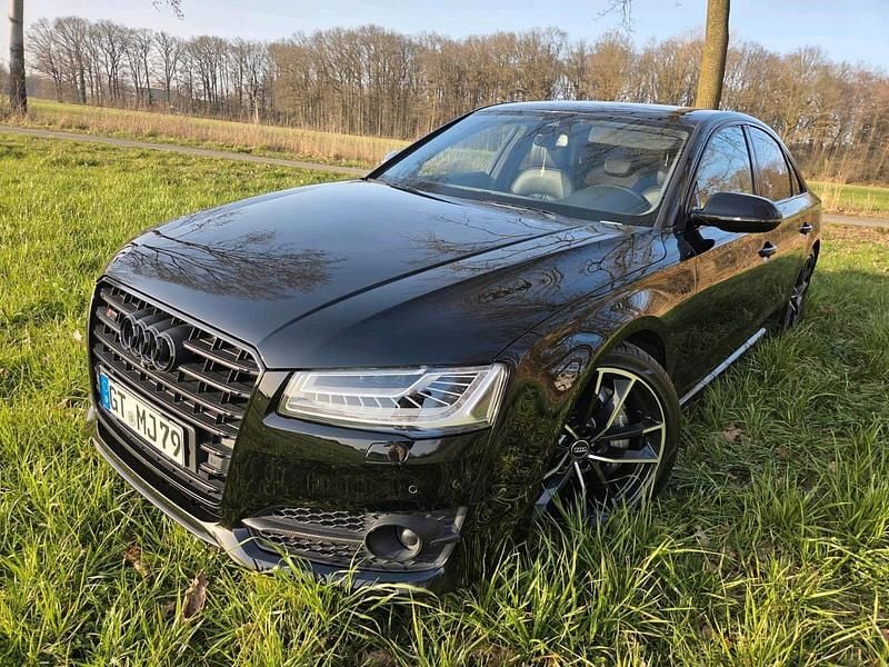 Gebraucht Audi S8 plus Ambiente 605 PS (444 kW) 2017 Schwarz Limousine