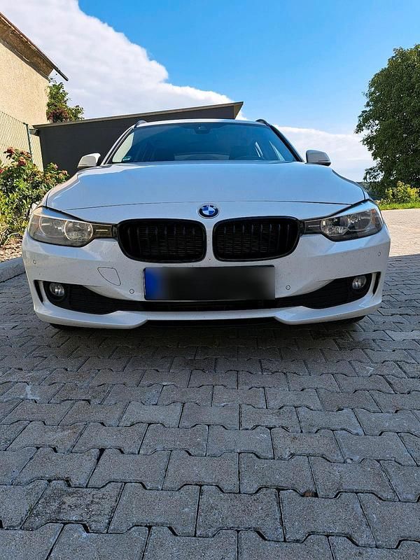 Gebraucht BMW 320 186 PS (136 kW) 2013 Kombi