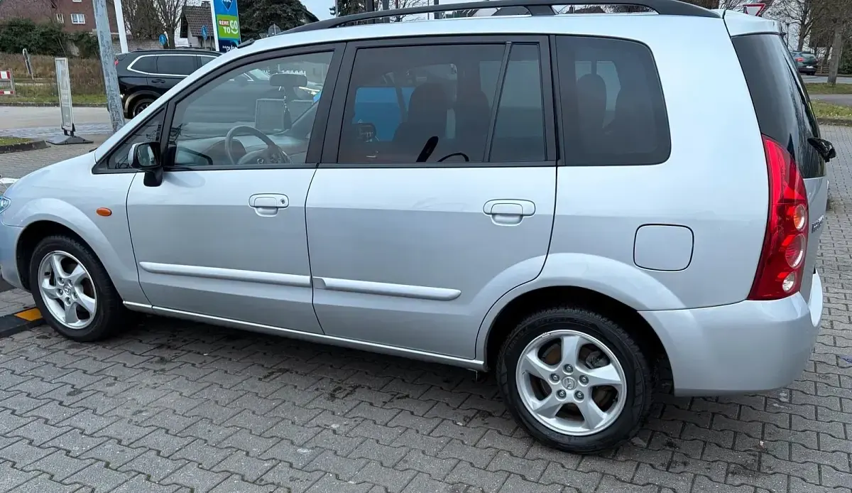 Gebraucht Mazda Premacy 101 PS (74 kW) 2004 Silber Van / Kleinbus