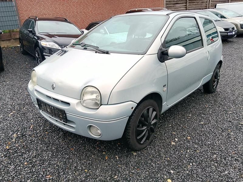 Silber Gebraucht 2004 Renault Twingo Dynamique Kleinwagen | 1.799 € (Fairer Preis) - Bild 1/4