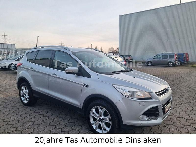 Gebraucht Ford Kuga Titanium 179 PS (131 kW) 2016 Silber SUV