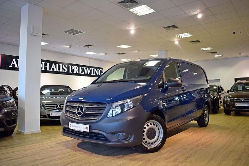 Gebraucht Mercedes Vito 190 PS (139 kW) 2019 Blau Van
