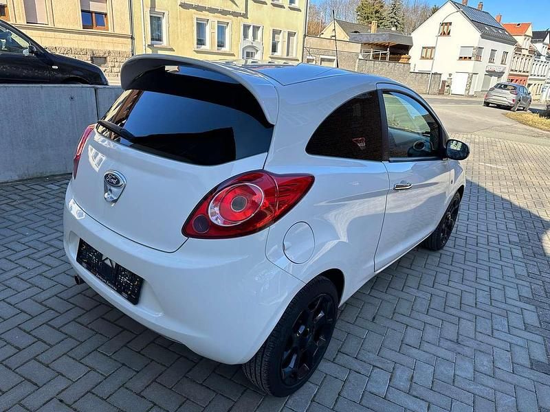 Gebraucht Ford Ka Titanium 69 PS (50 kW) 2012 Andere außenfarben Kleinwagen
