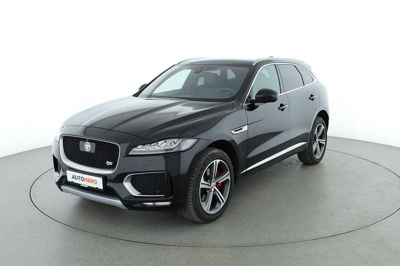 Schwarz Gebraucht 2017 Jaguar F-Pace SUV | 26.590 € (Etwas zu teuer) - Bild 1/3