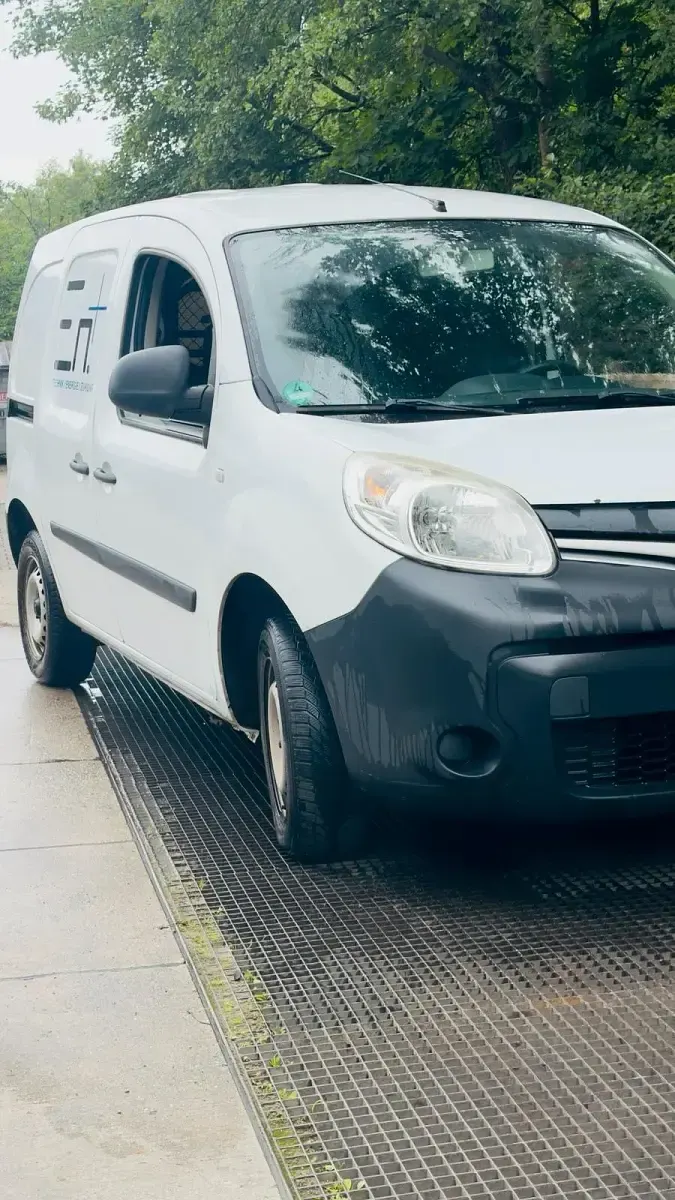 Gebraucht Renault Kangoo 75 PS (55 kW) 2016 Weiß Van / Kleinbus