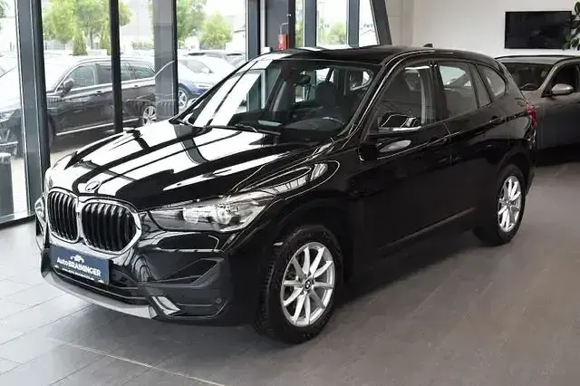 Gebraucht BMW X1 Sport Line 150 PS (110 kW) 2020 Schwarz SUV