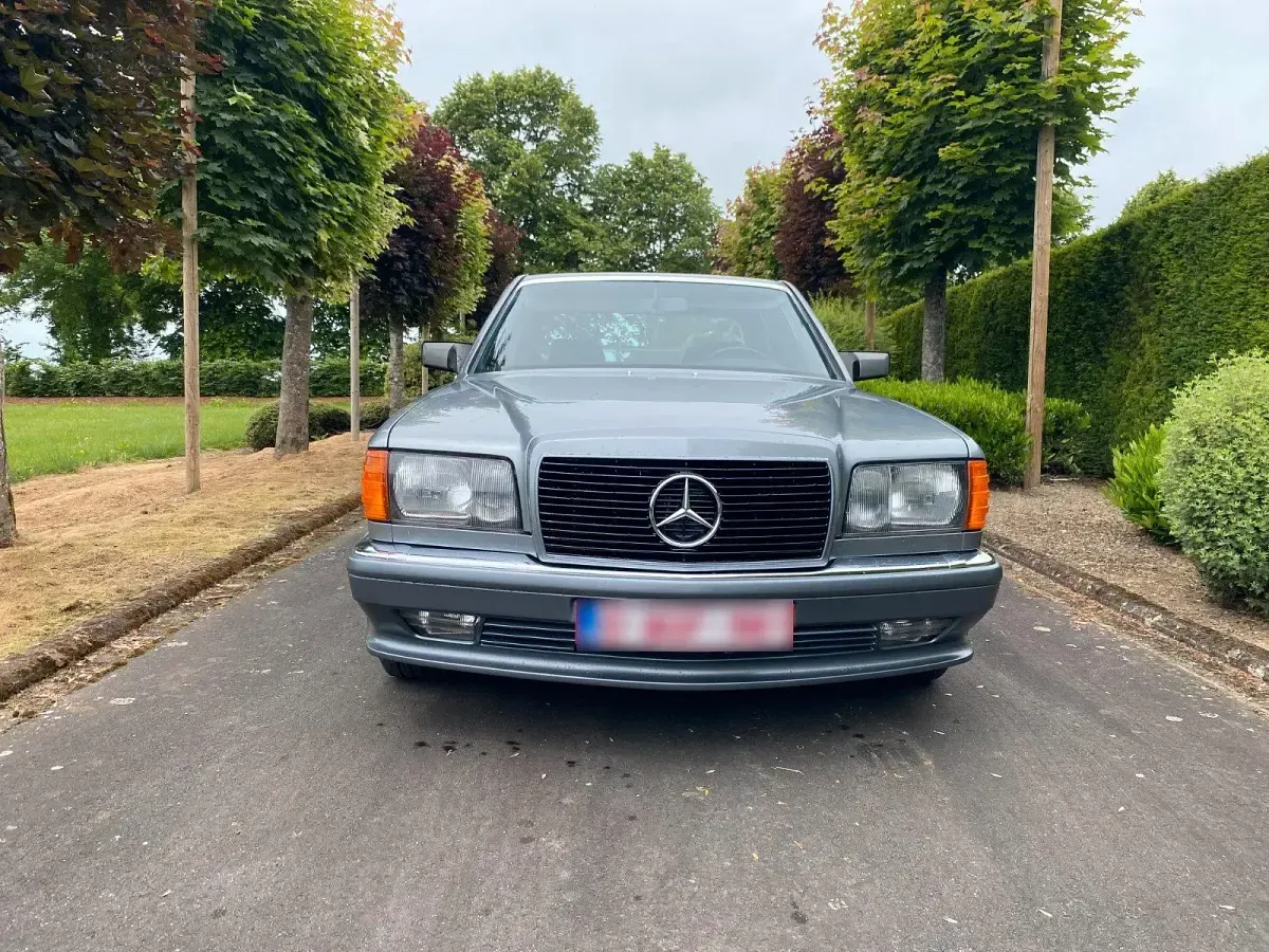 Gebraucht Mercedes 300 180 PS (132 kW) 1989 Grau Limousine