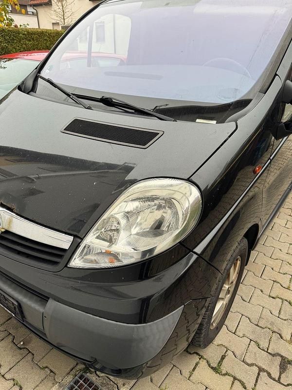Gebraucht Opel Vivaro 145 PS (106 kW) 2008 Schwarz Van / Kleinbus