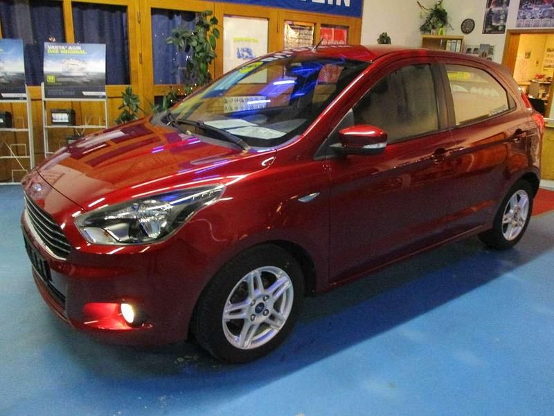 Gebraucht Ford Ka Cool & Sound Edition 86 PS (63 kW) 2017 Rot Limousine