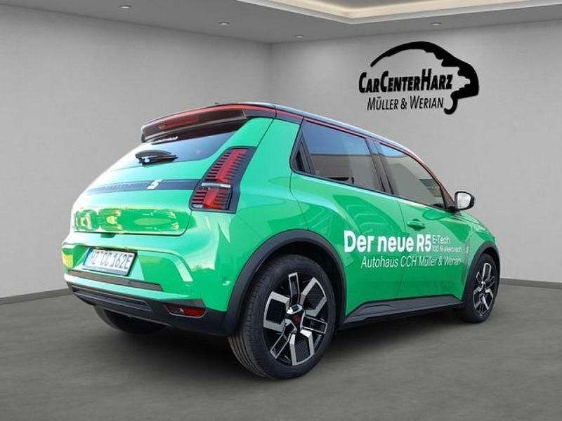 Gebraucht Renault R5 Techno 110 kW (150 PS) 2024 Pop green!, black pearlschwarz (metallic) Kleinwagen