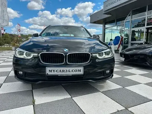 Gebraucht BMW 320 Advantage 190 PS (139 kW) 2018 Schwarz Kombi