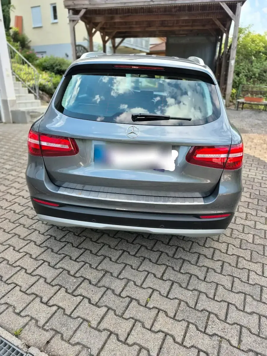 Gebraucht Mercedes GLC220 170 PS (125 kW) 2018 Grau SUV