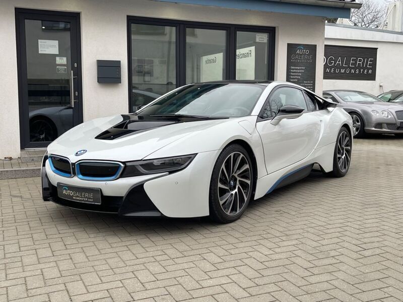 Weiß Gebraucht 2014 BMW i8 Pure Impulse Coupé | 79.980 € - Bild 1/4