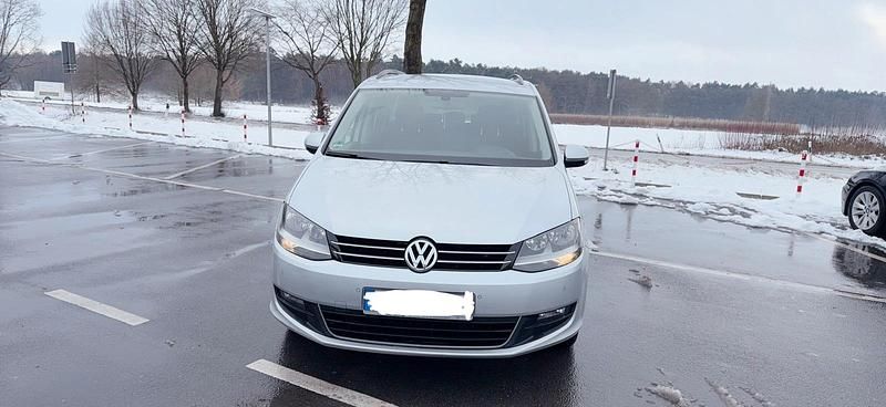Gebraucht VW Sharan 140 PS (102 kW) 2015 Silber Van / Kleinbus