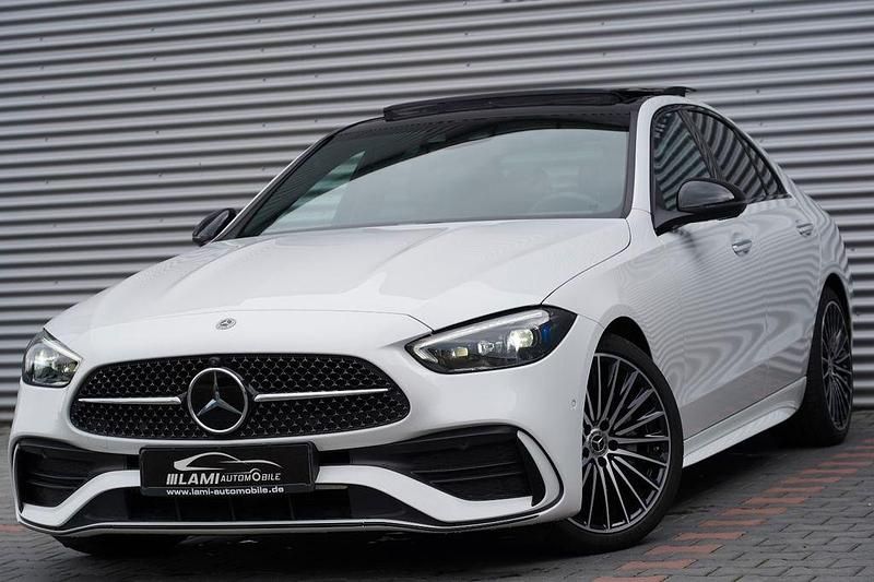 Weiß Gebraucht 2024 Mercedes C300 AMG Line Premium Plus Limousine | 54.999 € - Bild 1/4