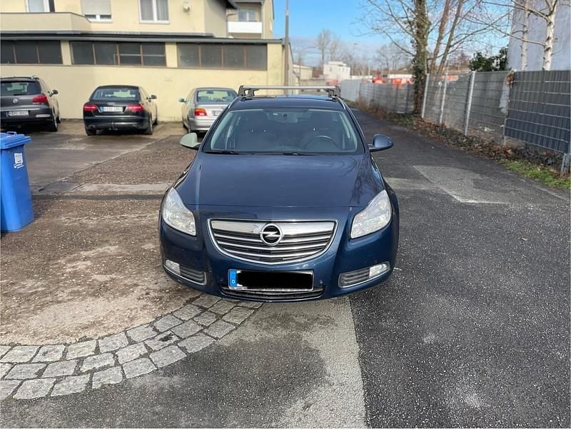 Blau Gebraucht 2011 Opel Insignia Edition Kombi | 2.799 € (Superpreis) - Bild 1/4