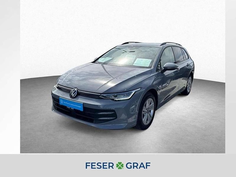 Mondsteingrau Gebraucht 2024 VW Golf VIII Life Kombi | 25.450 € (Guter Preis) - Bild 1/4