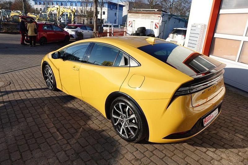 Gebraucht Toyota Prius Executive 223 PS (164 kW) 2023 Gelb Limousine