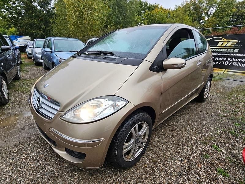 Gold Gebraucht 2007 Mercedes A150 Limousine | 1.250 € (Guter Preis) - Bild 1/4