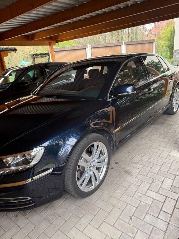 Gebraucht VW Phaeton 334 PS (245 kW) 2015 Blau Limousine