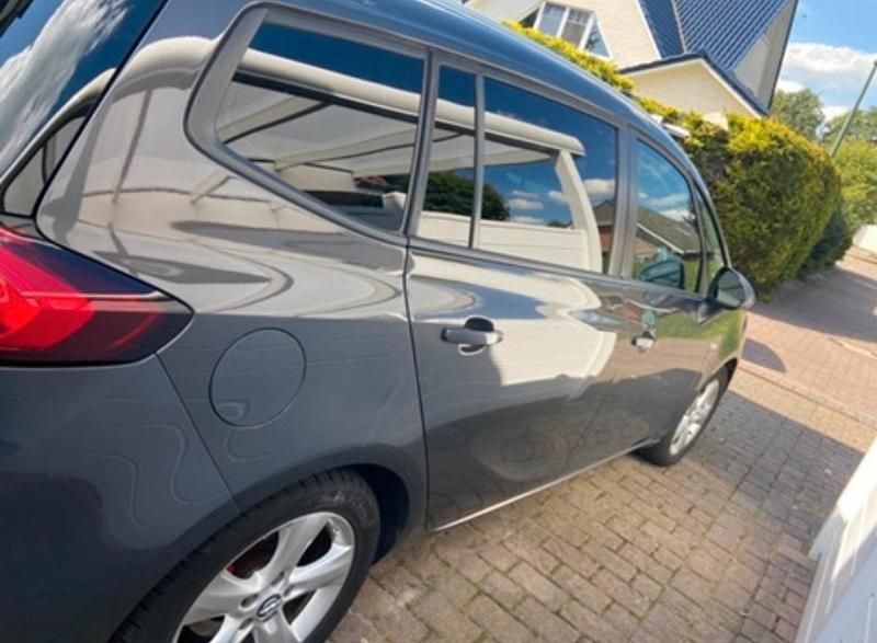Gebraucht Opel Zafira Tourer 140 PS (102 kW) 2016 Grau Van / Kleinbus