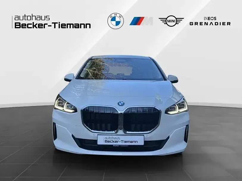 Gebraucht BMW 220 Active Tourer Efficient Dynamics 156 PS (114 kW) 2025 Alpinweiß uni Van / Kleinbus