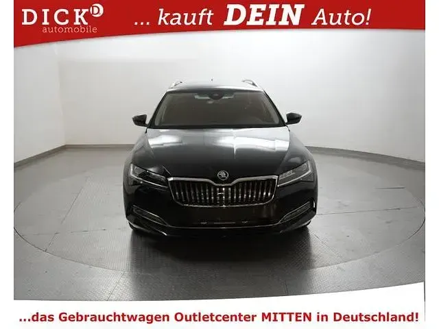 Gebraucht Skoda Superb Style 150 PS (110 kW) 2022 Black magic perleff. met. Kombi