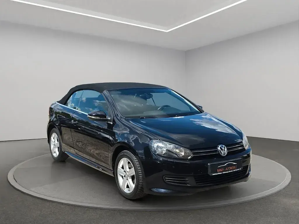 Gebraucht VW Golf Cabriolet Basis 105 PS (77 kW) 2016 Schwarz Cabrio