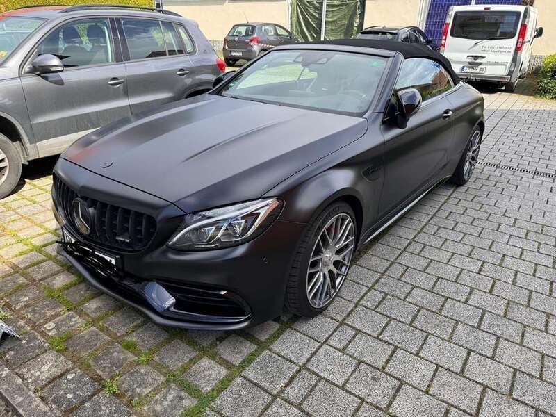 Schwarz Gebraucht 2018 Mercedes C63 AMG AMG Cabrio | 64.500 € (Fairer Preis) - Bild 1/4
