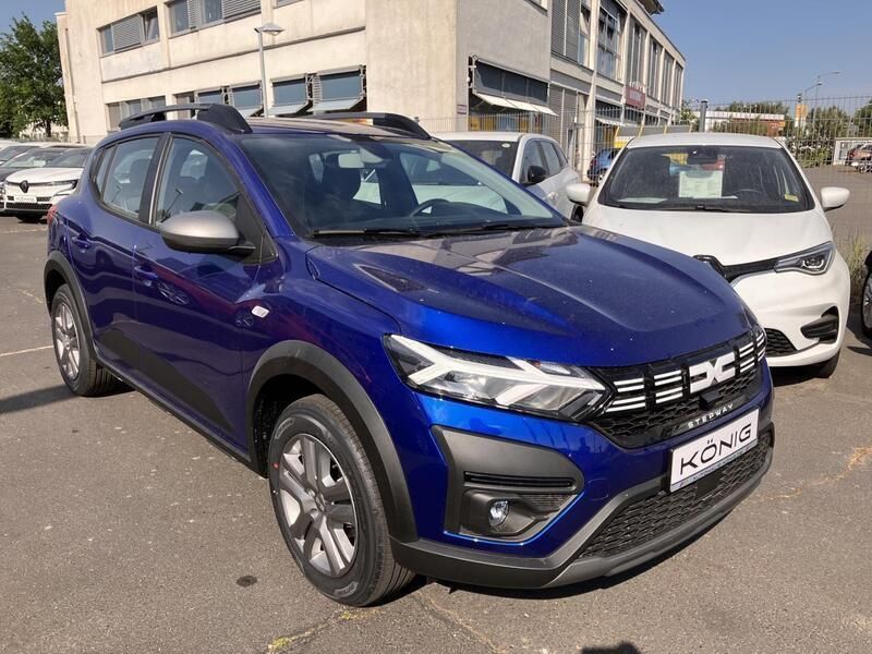 Gebraucht Dacia Sandero Expression 101 PS (74 kW) 2023 Blau Kleinwagen
