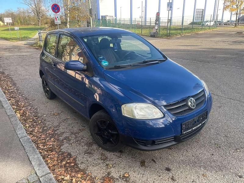 Second-hand VW Fox 54 CP (39 kW) 2006 Albastru Hatchback